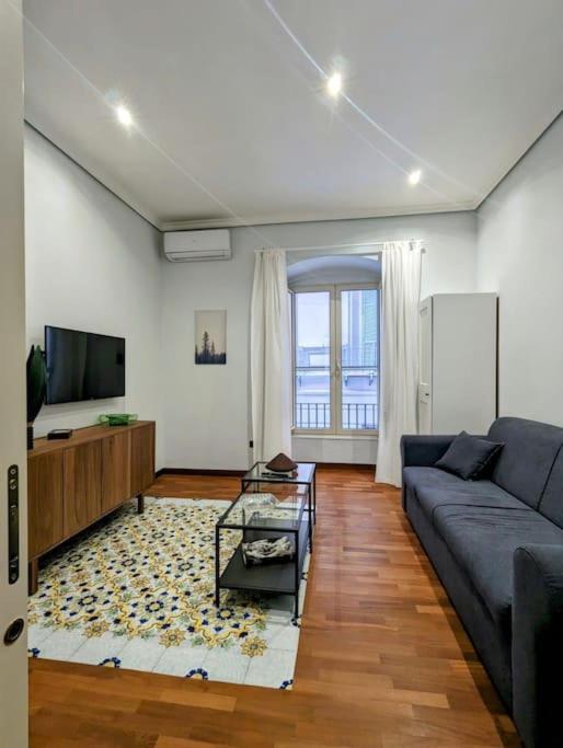Partenope 3- Exclusive Apt. On The Seafront * Naples