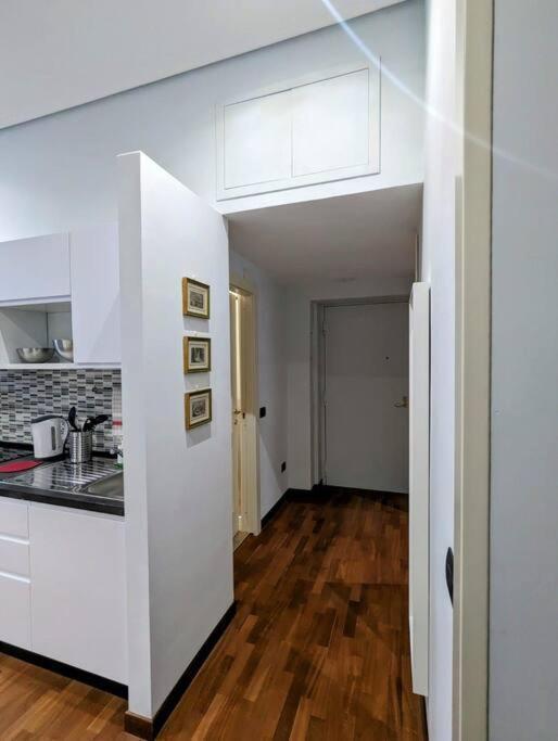 Partenope 3- Exclusive Apt. On The Seafront * Naples