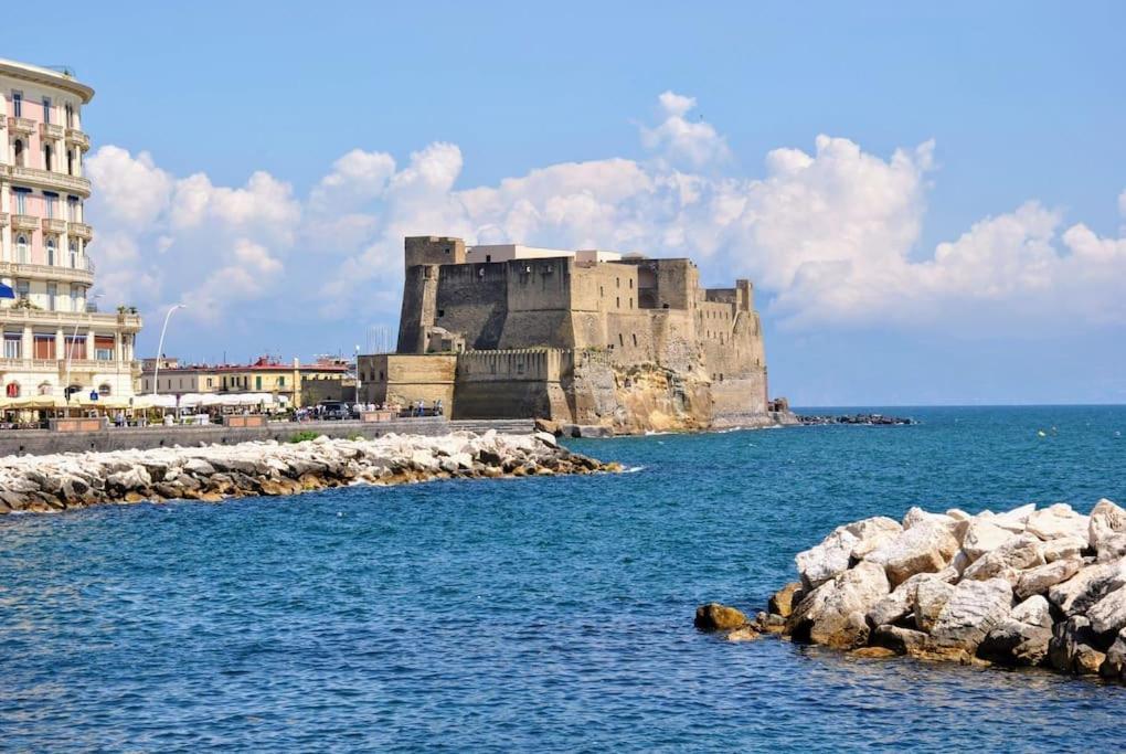 Partenope 3- Exclusive Apt. On The Seafront Apartment Naples